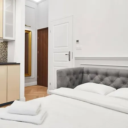 Househost I: Studencka Street Lägenhet