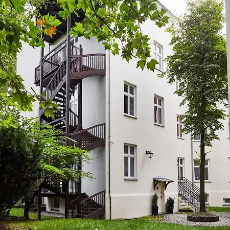 Househost I: Studencka Street *